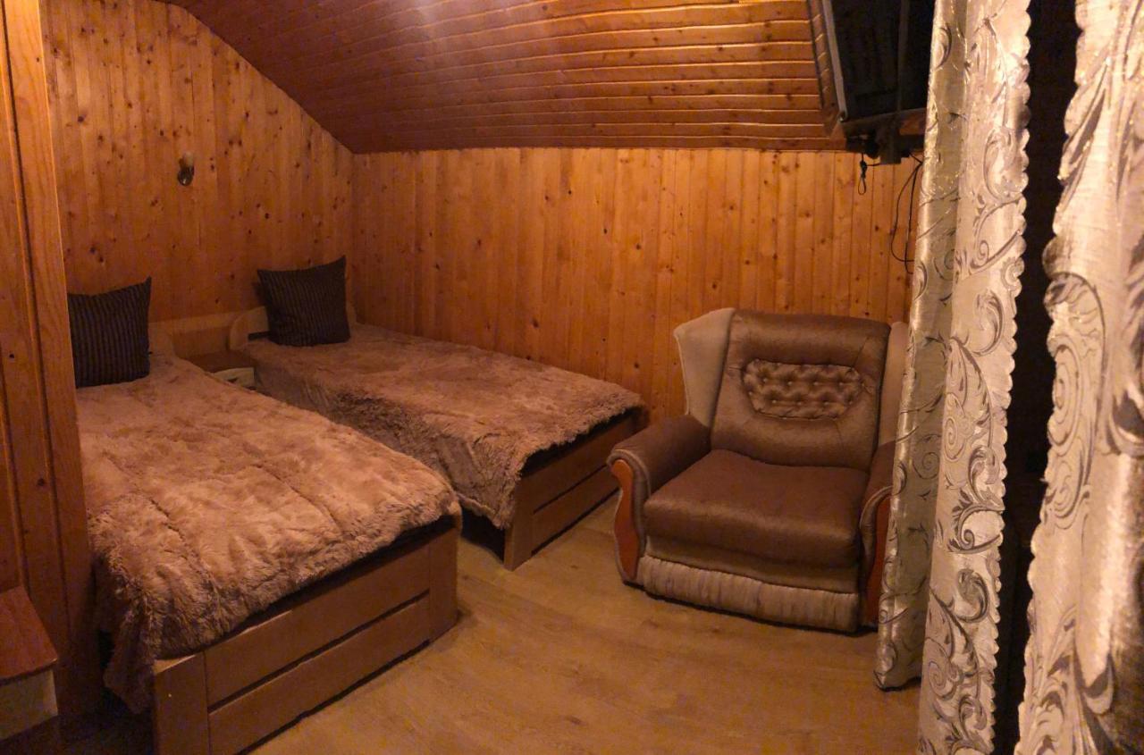 Hotel Опришок Palyanytsya Exterior foto