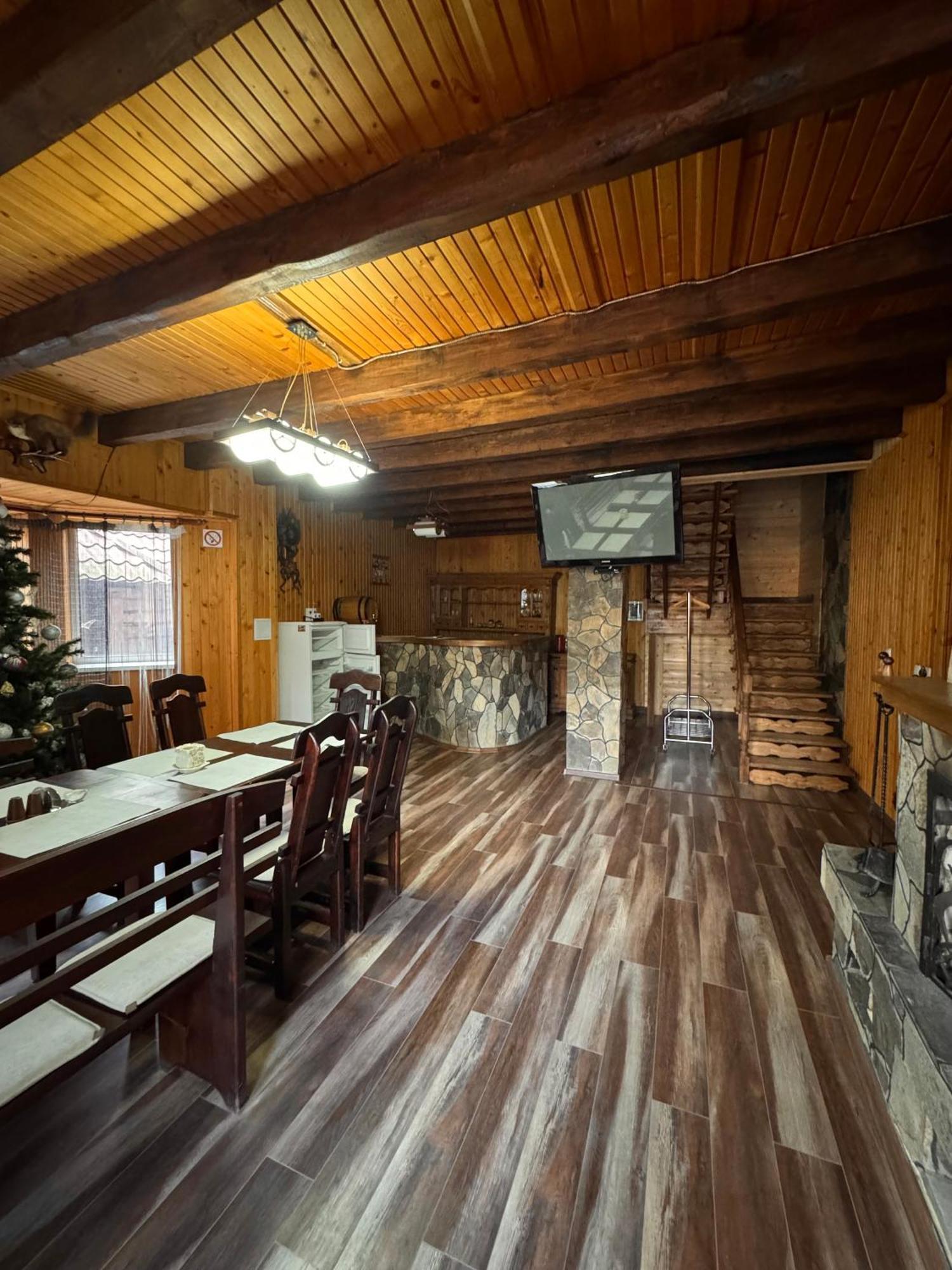 Hotel Опришок Palyanytsya Exterior foto