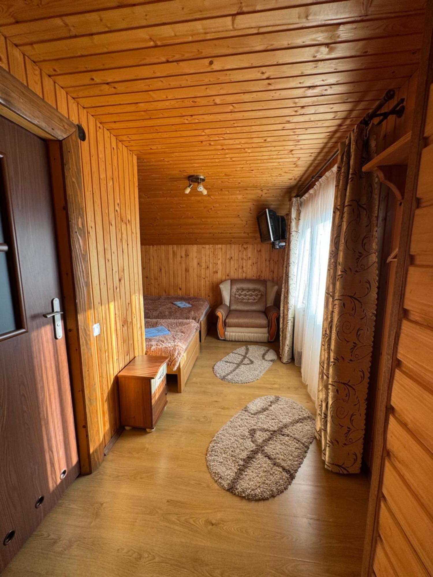Hotel Опришок Palyanytsya Exterior foto